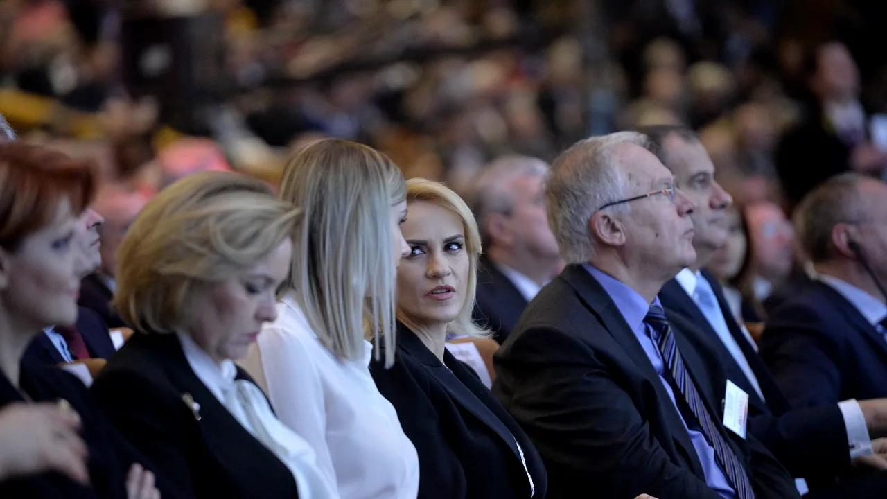 Apariție-surpriză la Congresul PSD. Cine a stat în primul rând la Sala Palatului, alături de greii partidului