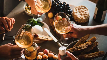 Produsul pur românesc pentru care românii și străinii scot bani grei din buzunar. Toți se bat pe el, e la mare căutare