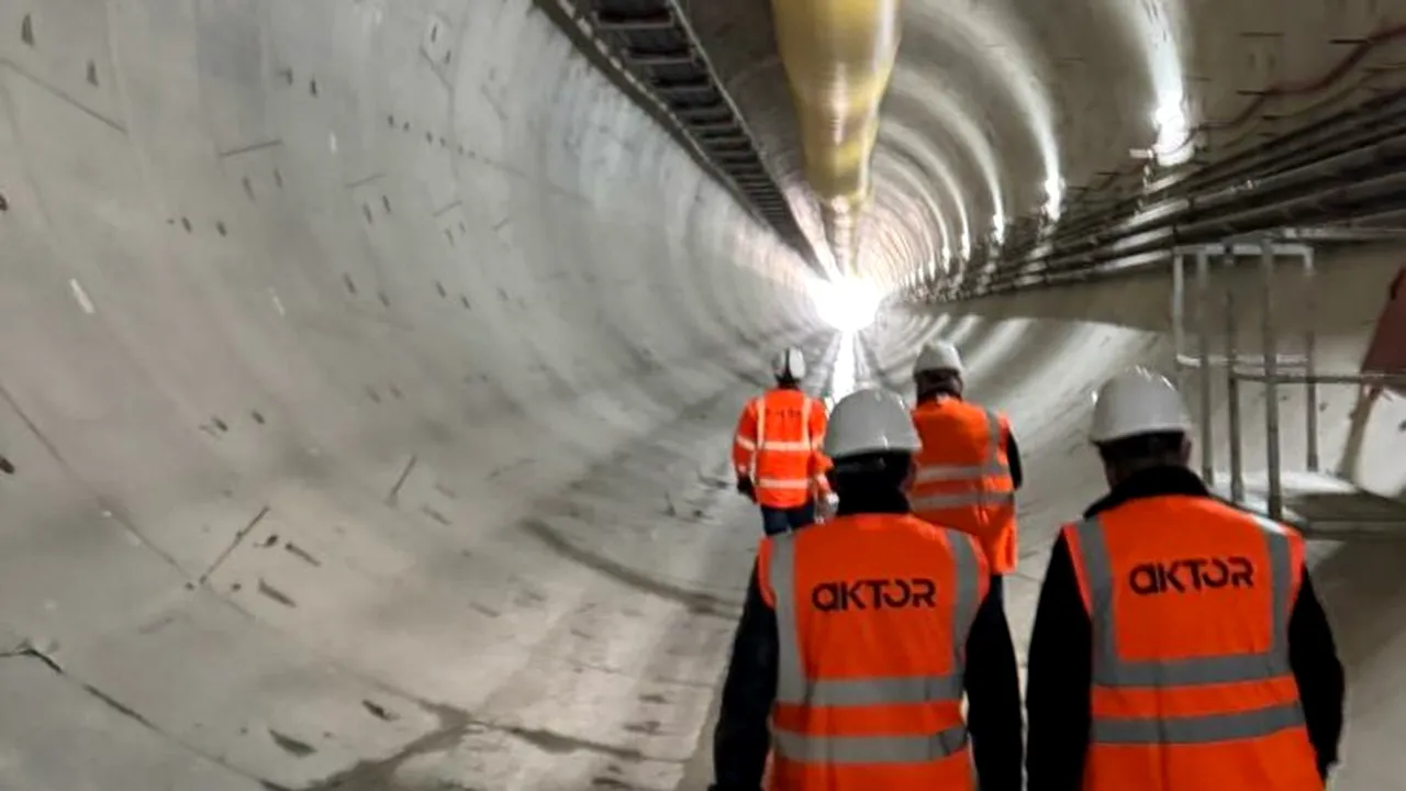 Ministrul Transporturilor și Infrastructurii și Directorul General CFR SA au vizitat șantierul feroviar de la Apața-Cața