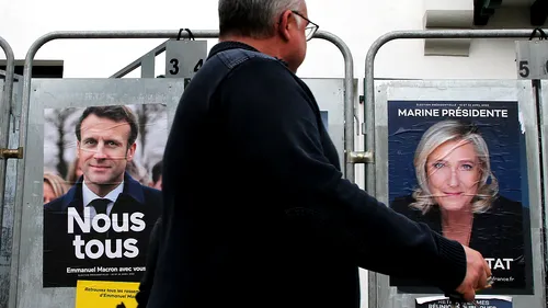 Alegeri prezidențiale în Franța: Emmanuel Macron conduce în exit poll-uri, față de Marine le Pen. Cei doi își vor disputa finala din 24 aprilie