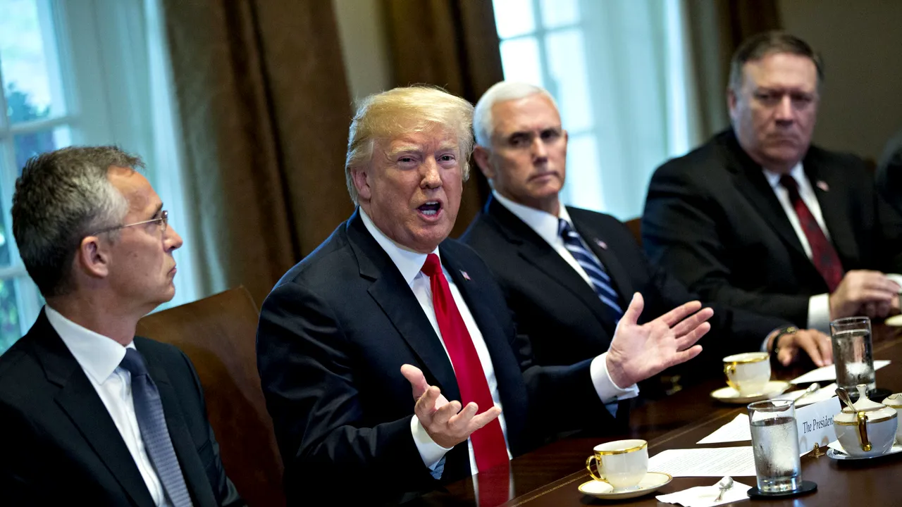 Informatorul FBI care l-a monitorizat pe Trump în campania electorală a coordonat spionarea lui Jimmy Carter în alegerile din 1980