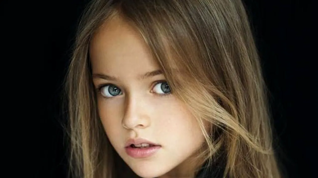 La prima vedere pare un copil obișnuit. Detaliul care o face pe această fetiță unică în lume