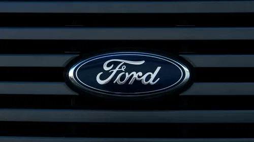 Peste 630.000 de mașini vândute în întreaga lume de către Ford, rechemate în service din cauza riscului de incendiu