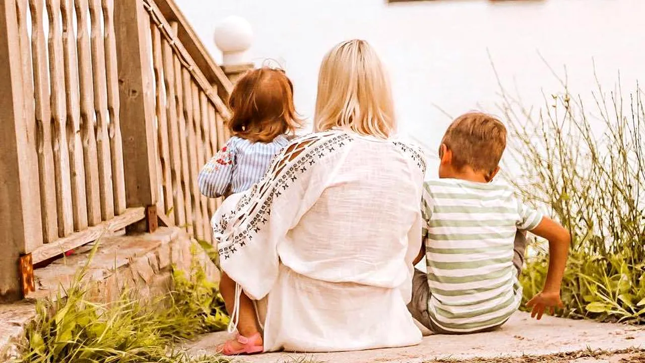 O operație amânată provoacă MULTĂ DURERE. Sfaturile lui JOJO, după ce a fost operată pentru hernie ombilicală