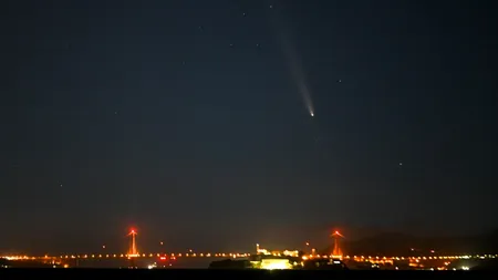 Imagini UNICE cu spectaculoasa COMETĂ, vizibilă de pe Pământ odată la 80.000 de ani, surprinse în România