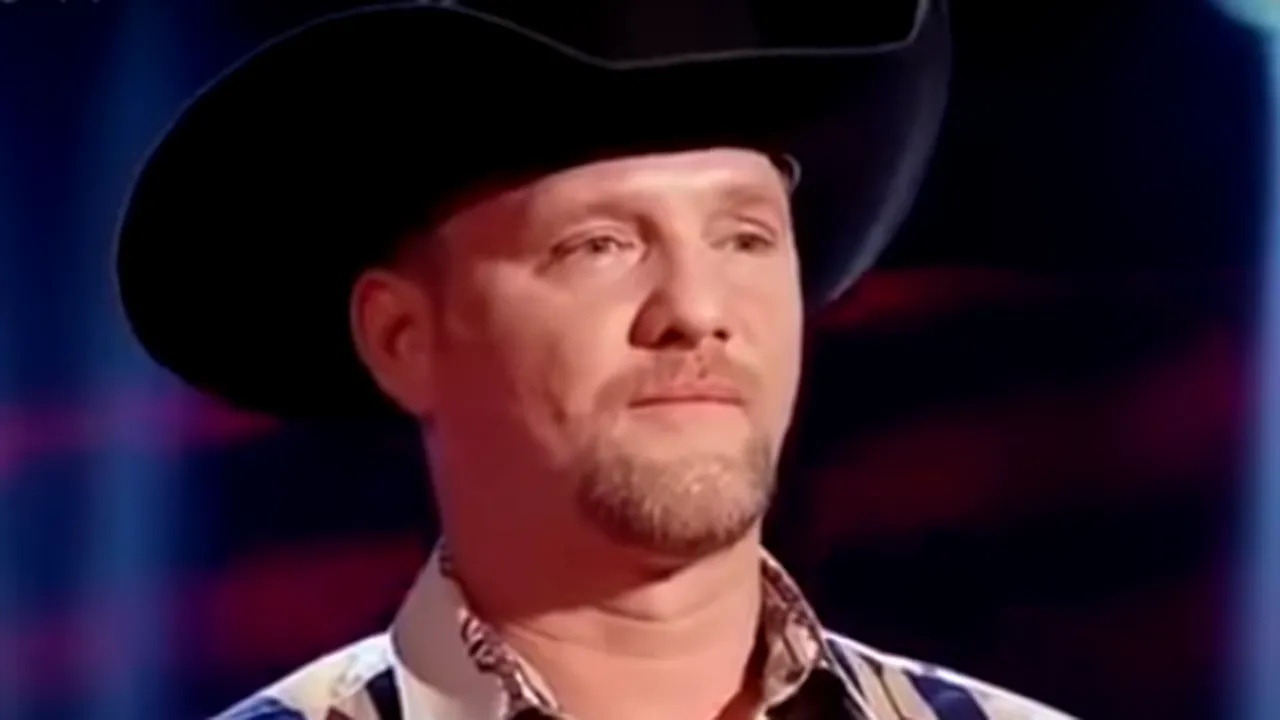 Radu Palaniță, mecanicul auto care a primit Golden Buzz de la Florin Calinescu, nu întorsese niciun scaun la ”Vocea României”. Mesajele dure primite acum de juraţii show-ului muzical