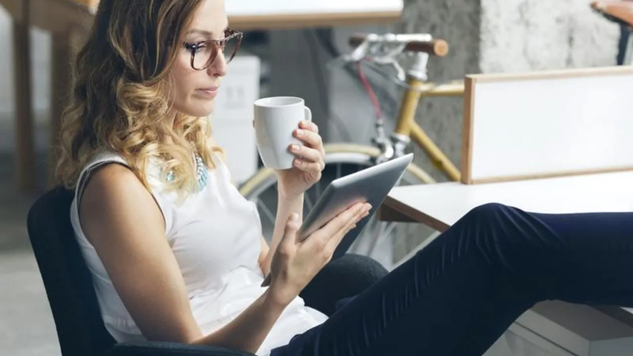 Peste jumătate dintre românii cu internet citesc acest tip de site-uri, deși doar 16% cred că acestea găzduiesc conținut de calitate