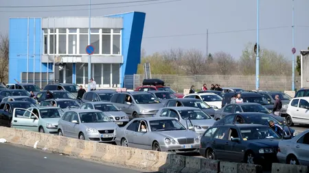 HAOS. Peste 30.000 de oameni au trecut prin vamă fără control epidemiologic
