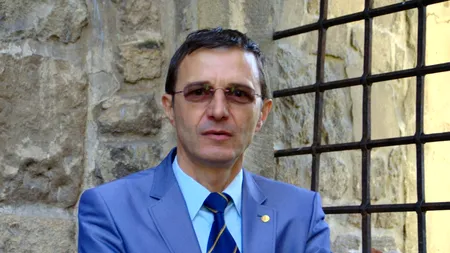 Președintele Academiei Române: ”De Ziua Națională suntem «condamnați» la bucurie. Ea poate trezi speranțe și poate naște atitudini, acțiuni, fapte”