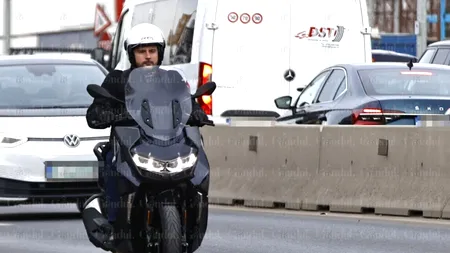 Cum „fentează” prefectul Capitalei traficul din București. Rareș Hopincă, surprins într-o ipostază extrem de rară pentru un demnitar