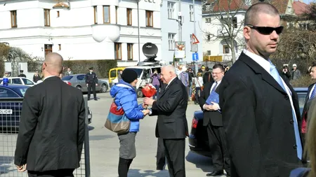 Slovacia sporește protecția politicienilor după tentativa de asasinat care l-a vizat pe FICO. Decizia limitează un drept garantat prin Constituție