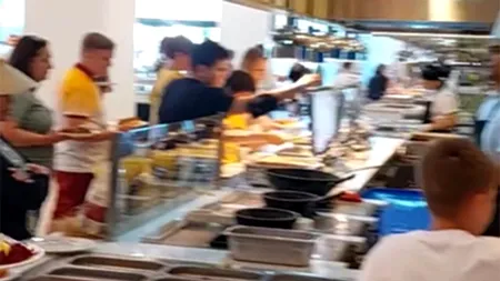 Daniel din Iași a rezervat un concediu într-un hotel de 5 stele din Antalya. Ce a primit să mănânce la 