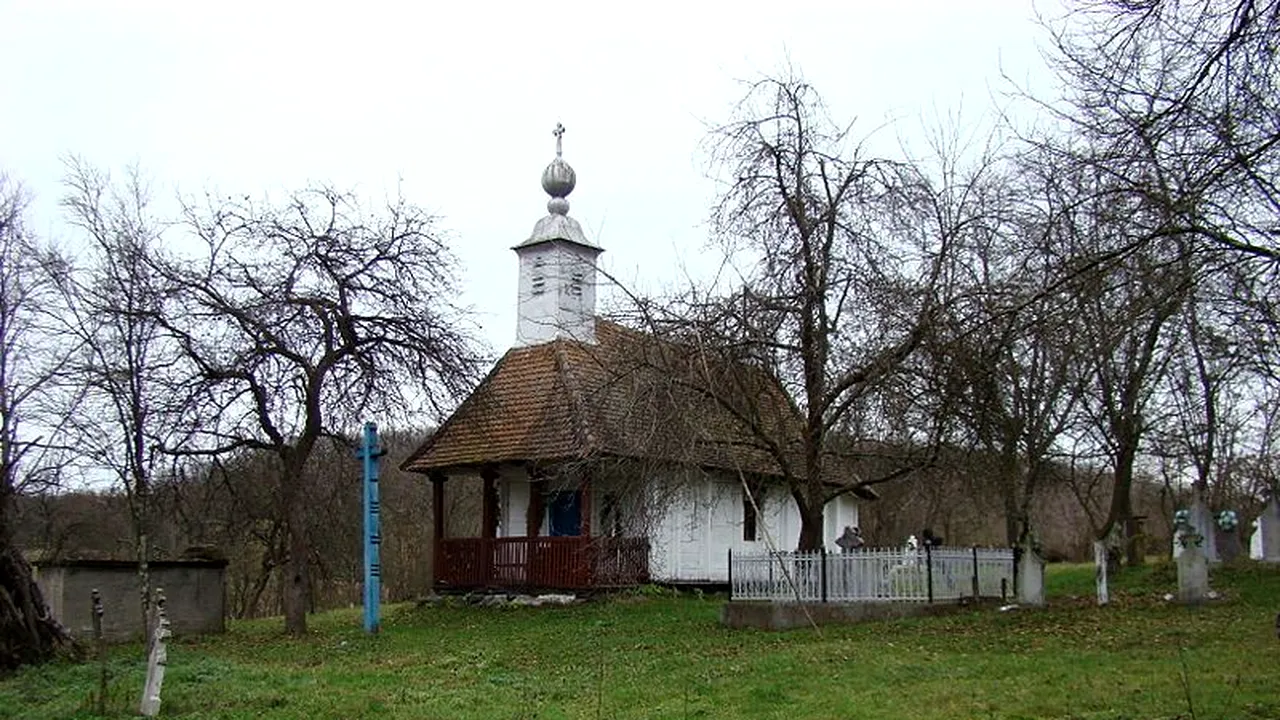 Comună din Arad, fără obiective turistice sau spații de cazare, dar cu centru de informare turistică