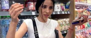 Cazul tineri din imagine, care CERȘEȘTE într-un mall din Constanța. Susține că e surdo-mută, dar are geantă de la Calvin Klein