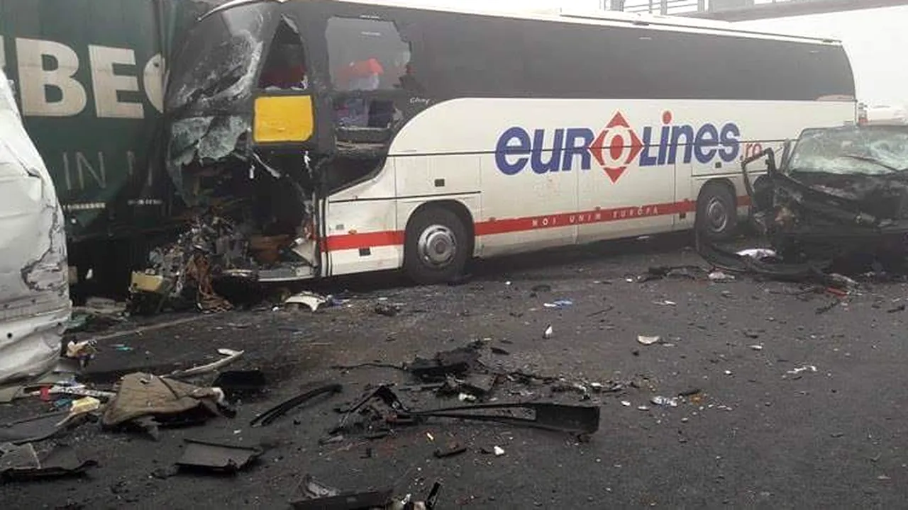 Un român a murit în accidentul din Ungaria. Alte 4 persoane și-au pierdut viața, iar 12 au fost rănite 