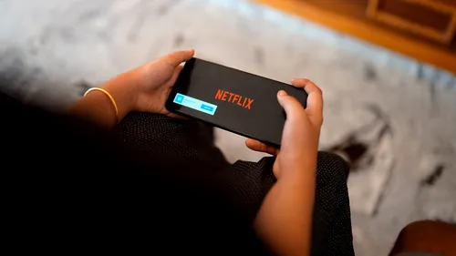 Netflix anunță care este cel mai vizionat serial din istorie! În numai o lună, a strâns 82 de milioane de accesări!