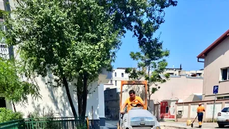 INFRASTRUCTURĂ 5: Reparații rapide în zona 13 Septembrie. Parcarea a fost reabilitată pentru siguranța locuitorilor (P)