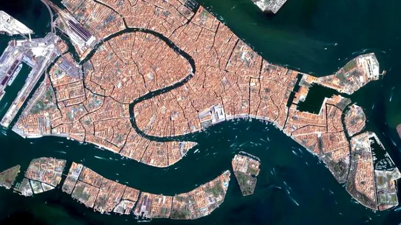 GALERIE FOTO. Cum arată cele mai frumoase orașe din lume, văzute din satelit