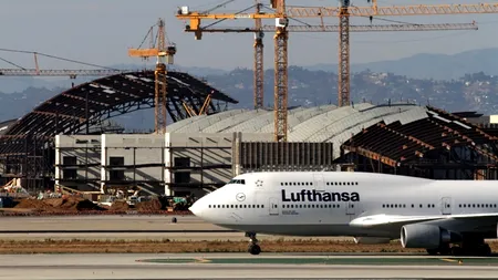 GREVĂ la LUFTHANSA. Peste 20 de curse au fost anulate miercuri