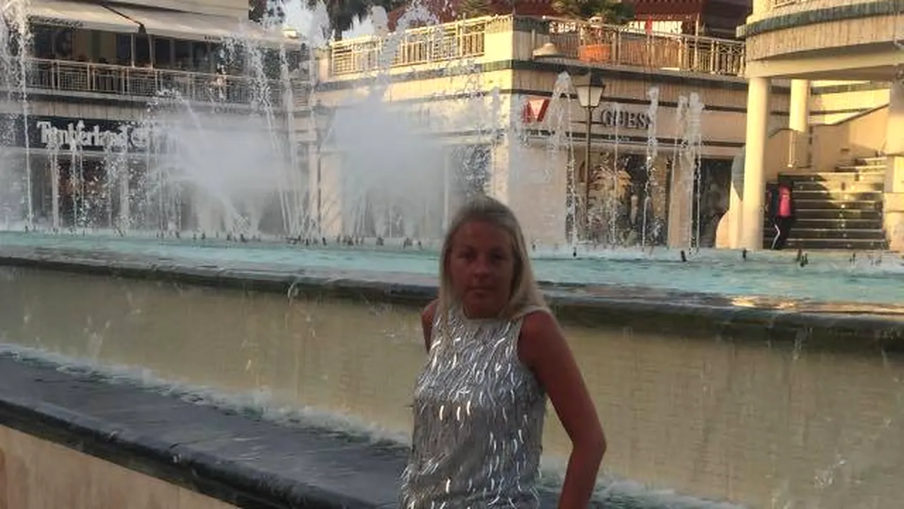 O vacanță de neuitat în Magaluf a determinat-o să își schimbe numele: Prietenii au încercat să mă facă să mă răzgândesc - FOTO 