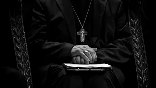 Biserica Catolică sfătuiește episcopii să nu anunțe la poliție cazurile de copii abuzați