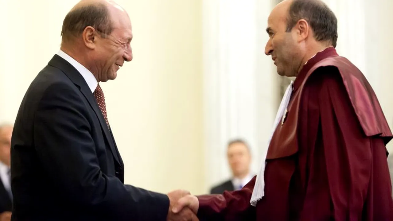 Tudorel Toader: Este posibilă AMÂNAREA deciziei CC privind referendumul