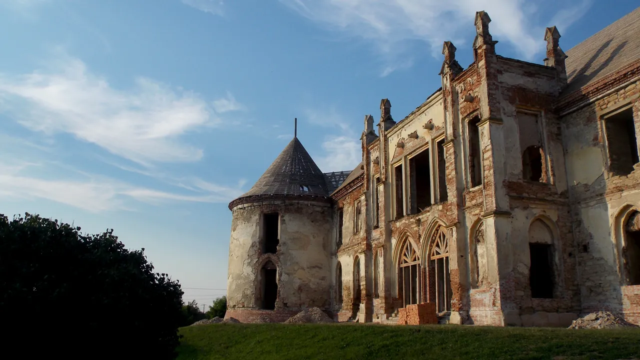 Ce se întâmplă cu Castelul BÃ¡nffy, unde are loc festivalul Electric Castle. Anunțul autorităților 