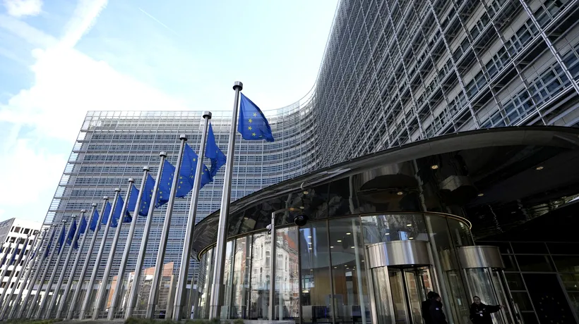 Comisia Europeană constată accentuarea ”VULNERABILITĂȚILOR MACROECONOMICE” ale României, avertizând asupra deficitului și majorărilor salariale