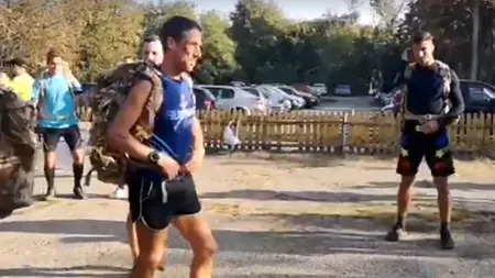 Au alergat cu Lupii Negri, cu un rucsac de 10 kilograme pe spate - VIDEO