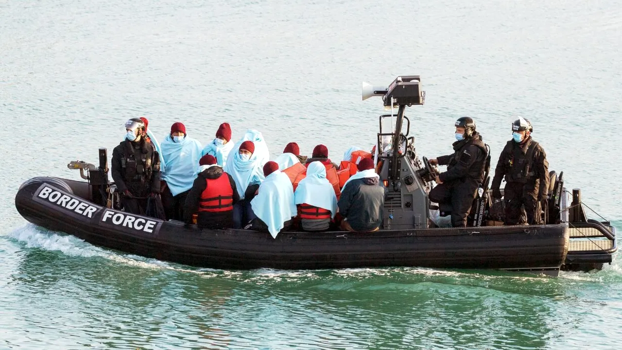 Guvernul britanic anunță noi măsuri de reducere a numărului de solicitanți de azil