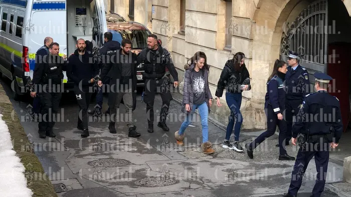 Andrew și Tristan Tate, aduși, miercuri, la Curtea de Apel București (CAB) / Sursa foto: GÂNDUL