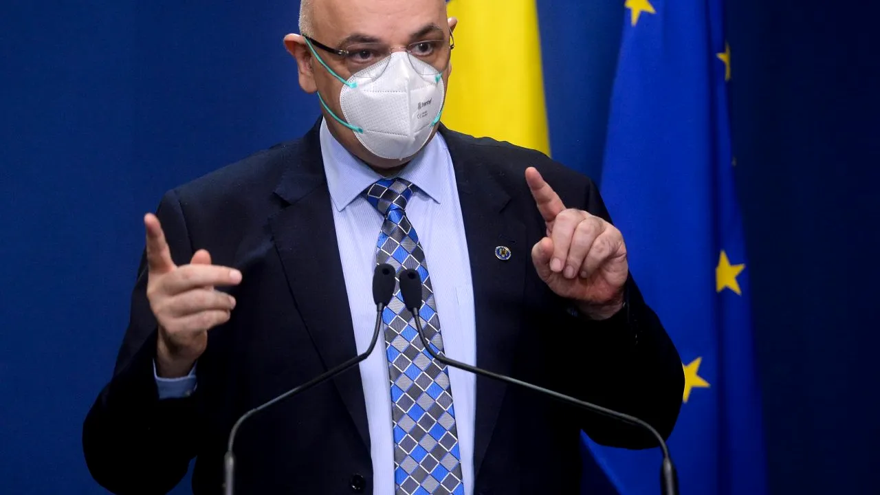Raed Arafat, mesaj pentru cei care au simptome COVID-19: „Nu te duci la lucru, porţi masca tot timpul şi te testezi”