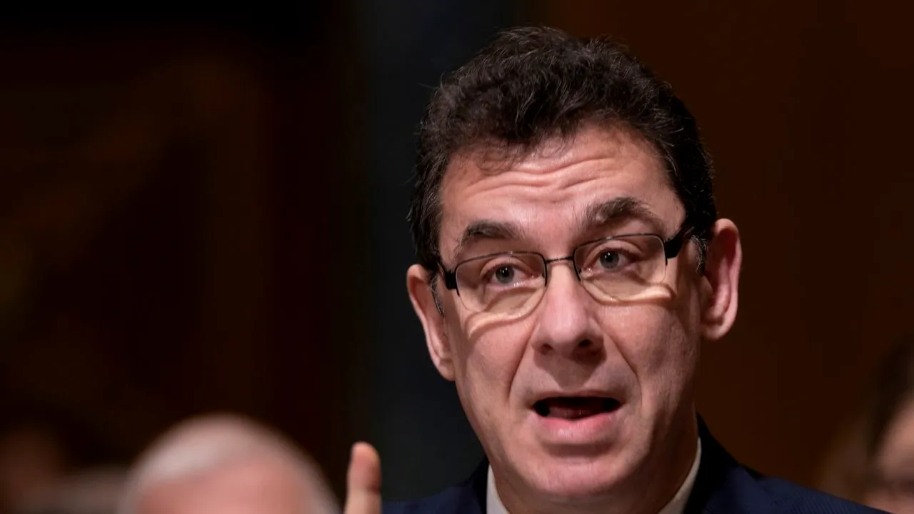 Șeful Pfizer: Vaccinarea anti-COVID ar putea deveni anuală, la fel ca cea antigripală