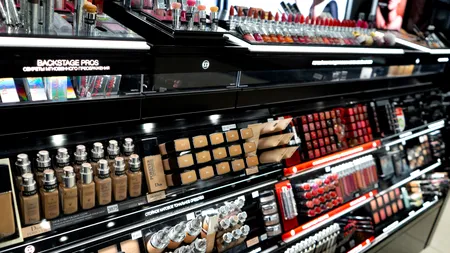 ALERTĂ în magazine: Substanțe interzise descoperite în produsele COSMETICE