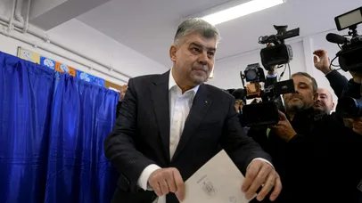 <span style='background-color: #2c4082; color: #fff; ' class='highlight text-uppercase'>VIDEO</span> Marcel Ciolacu a votat la Buzău. „Astăzi, românii au de ales între STABILITATE și haos”