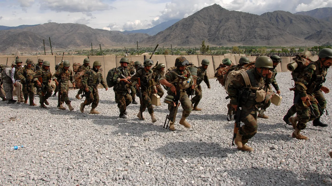 America își retrage toți soldații din Afganistan până la Crăciun!