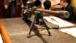SURSE Șefi din industria de armament reținuți de DNA. Ar fi luat mită pentru perfectarea de contracte. 500.000 de euro găsiți la percheziții