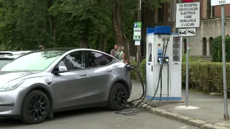 PARADOX în România. Numărul stațiilor de încărcare pentru maşinile electrice crește, într-un moment în care ritmul de vânzare al acestora scade
