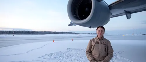Simona Maierean, prima femeie pilot pe supersonic, după zece ani de la primul zbor: Mi-aș dori și pe F16