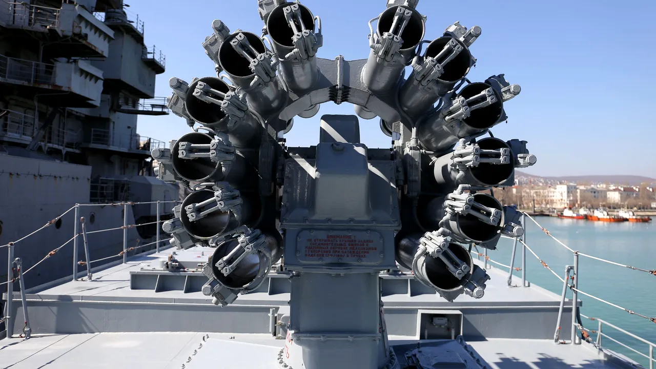 Trebuie respectată LEGALITATEA! Dăncilă, despre BLOCAREA achiziției corvetelor. Șantierul Naval Constanța a atacat hotărârea de guvern privind programul de înzestrare