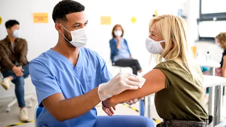 Campania de vaccinare anti-COVID-19: Peste 110.000 de persoane au fost imunizate în ultimele 24 de ore / Crește numărul celor vaccinați cu Johnson&Johnson