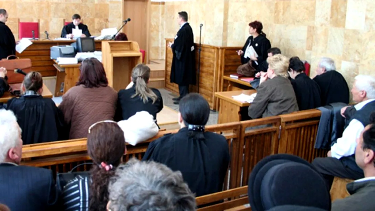 CORONAVIRUS. Măsuri extreme în sălile de judecată după ridicarea stării de urgență. Oamenii vor completa formulare, iar un termoscaner le va măsura temperatura