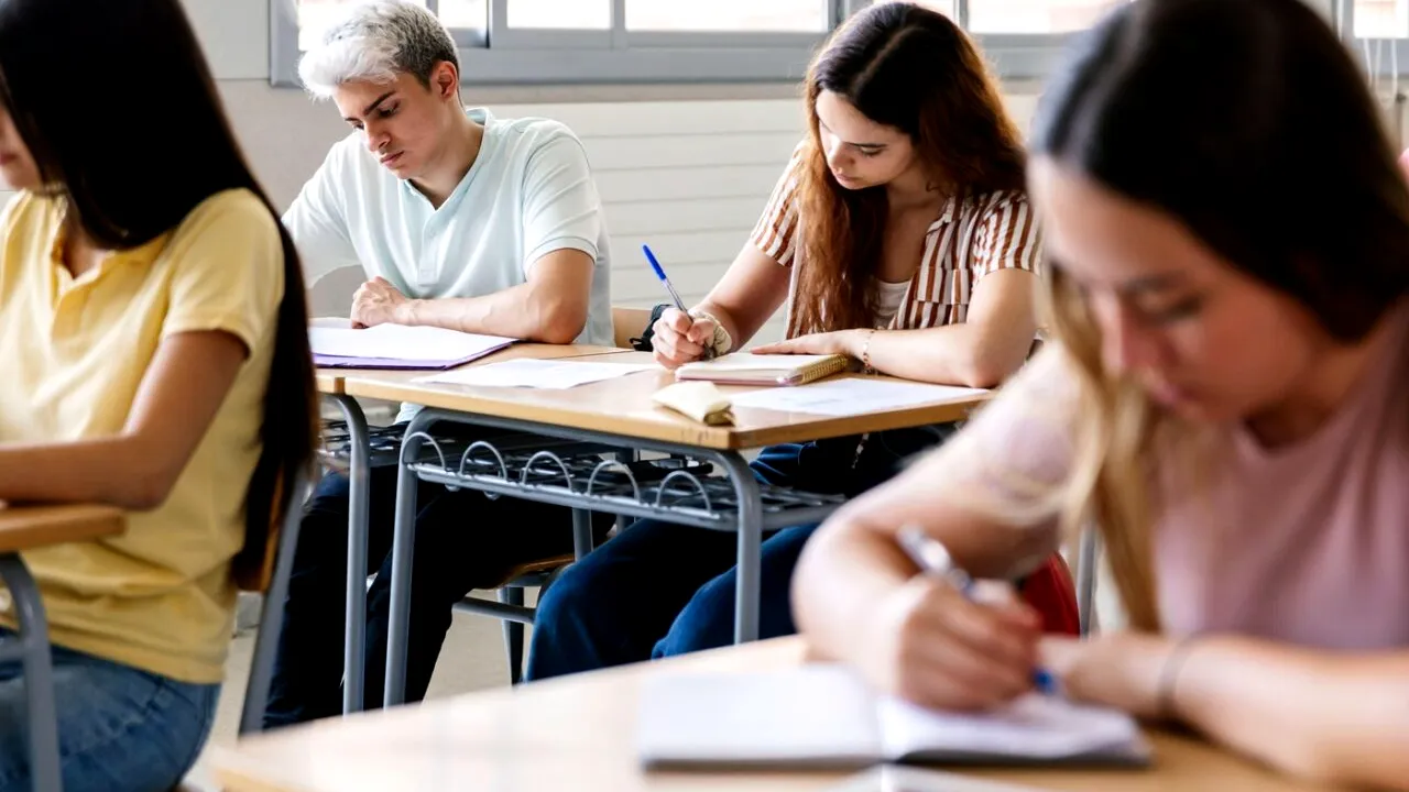 Rata de promovare la BAC 2025, sesiunea de toamnă, atinge MINIMUL ultimilor 7 ani