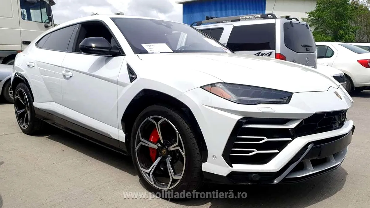 Metoda prin care un român a încercat să introducă în ţară un Lamborghini în valoare de 1,3 milioane de lei