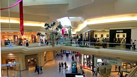 Programul mall-urilor din București de Crăciun 2022 și Revelion 2023