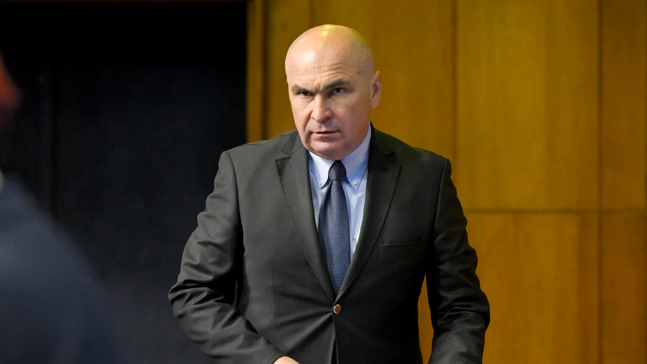 „Reforma” lui Bolojan începe cu o NUMIRE. Premierul a desemnat un nou secretar de stat la Justiție