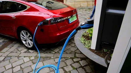 Primul oraș din România care cumpără mașini electrice pentru poliție