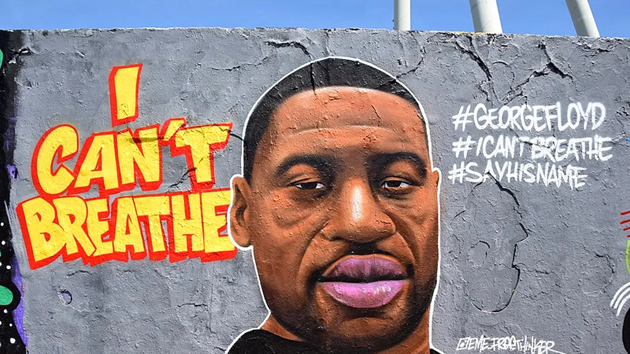 GEORGE FLOYD. Întreprinderile mici și magazine ale unor brand-uri de lux sunt jefuite în urma protestelor pentru moartea lui George Floyd