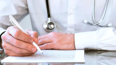 Caz incredibil în Neamț: Un medic a fost arestat preventiv, după ce a lipsit de la serviciu. Încasa lunar 18.000 de lei, deși CHIULEA de la spital
