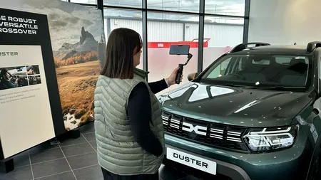 Angajații guvernului se denunță unii pe alții. După ce Bolojan a anunțat restructurări, funcționarii contraatacă: „Cancelaria premierului Bolojan fentează legea și cumpără 17 automobile”